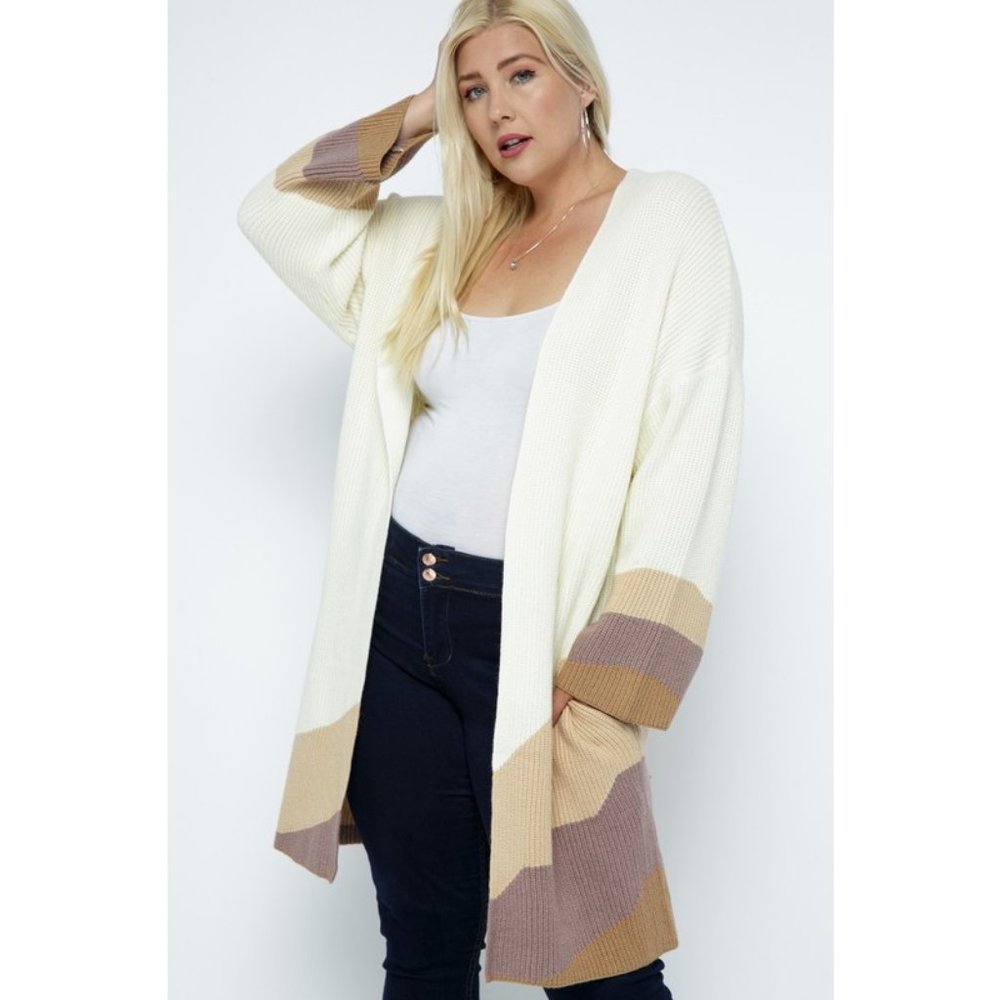 PLUS CHUNKY KNIT OPEN CARDIGAN WITH COLOR BLOCK DETAIL